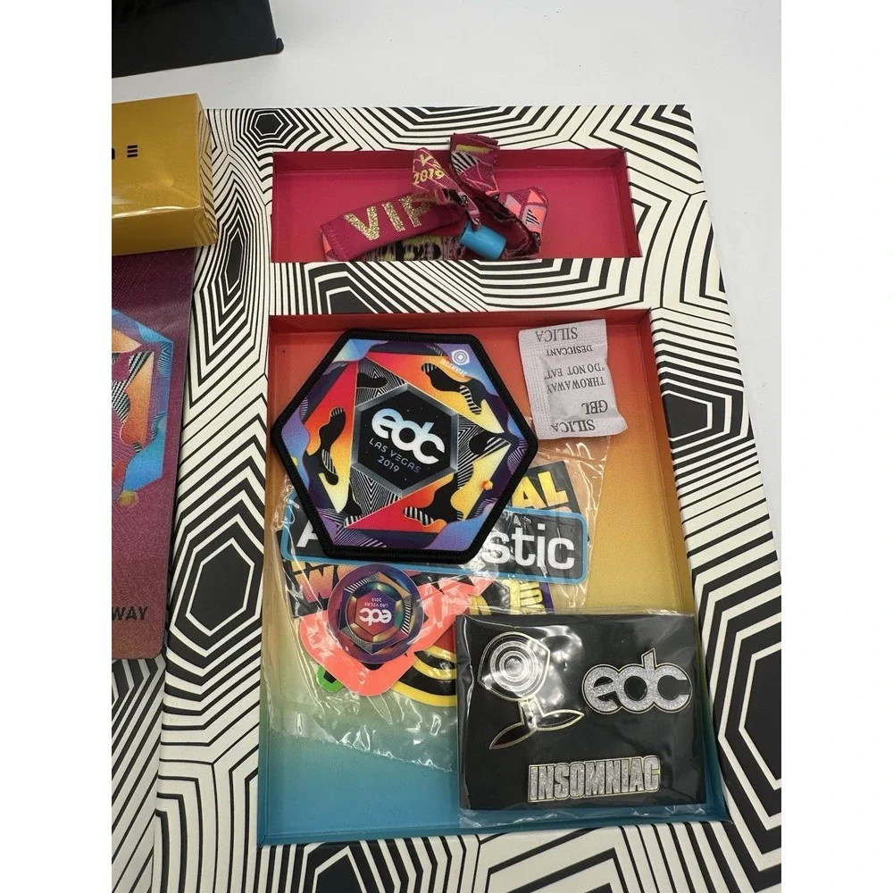 EDC Las Vegas 2019 Exclusive Festival Keepsake Box Set Collectible Gear‎ - Picture 8 of 8